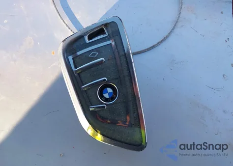 2021 BMW 750I xDrive z USA, uszkodzony, nr VIN WBA7U2C04MCF85969